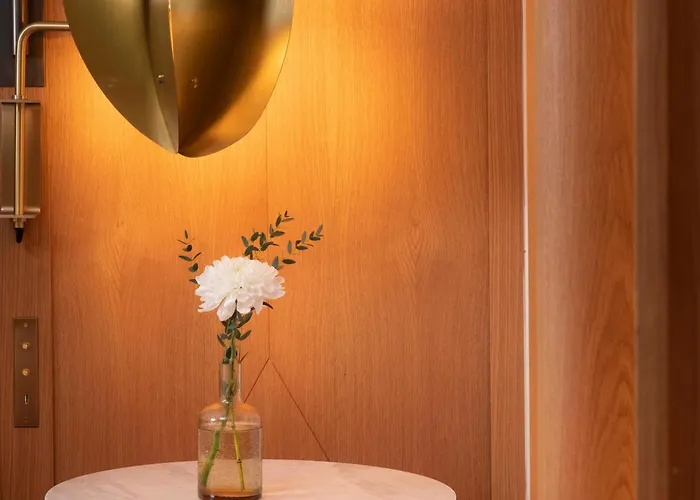 Hôtel Vernet Champs Elysées Parigi